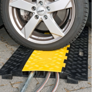 Traffic-Line Cable/Hose Protection Ramps - Medium/Small